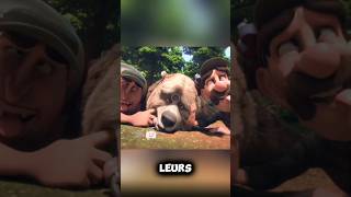 Les animaux chassent le chasseur hors de la forêt viral shorts trending [upl. by Nyluqcaj]