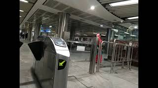 How to enter in Kashmere Gate metro  New Delhi  By gate no4 [upl. by Otecina234]