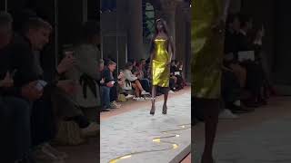 Stunning anokyai versace mfw fashionweek runway [upl. by Rafael]