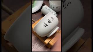 A calligrapher in Jingdezhen who is looked down upon Writing on porcelain is as stable as Mount Tai [upl. by Melbourne351]