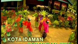 Lagu Tradisional Moden Wau bulan karaoke [upl. by Vick]