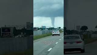 🚨 TORNADO en nuestra ciudad por el HURACÁN MILTON [upl. by Natam]