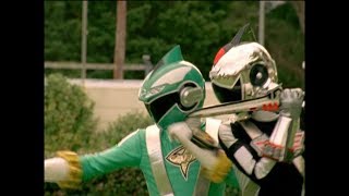 Run Ziggy Run  Green and Silver Ranger vs Tenaya 15 E28  RPM  Power Rangers Official [upl. by Katalin]