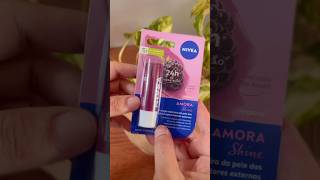 Hidratante Nívea Amora Shine ❤️ DEUS hidratantelabial amorashine nivea shorts makeup lipbalm [upl. by Aisorbma]