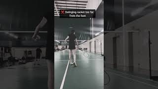 Badminton high serve habits you dont want 🥲 badmintonserve badmintontalk shuttlecock [upl. by Aralc]