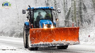 CAB VIEW NEW HOLLAND TS 135 A  MCCORMICK MC 115  Sgombero neve [upl. by Alehs]