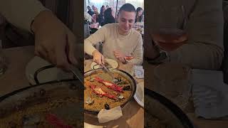 ❤️ Paella de marisco en Barcelona [upl. by Hemphill959]