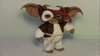 Gremlins Combat Gizmo Figure Review Rambo Gizmo by NECA [upl. by Nodnyl]