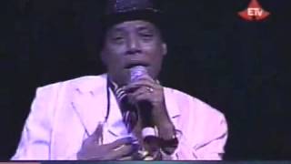 Ali Birra  Anis biyyan qaba  live Oromo Music [upl. by Bust]