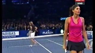 Gabriela Sabatini vs Mónica Seles exhibición en el Madison Square Garden 2015 [upl. by Enidanreb]