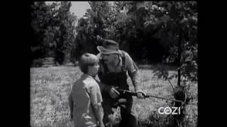 Lassie  Episode 4  quotThe Gunquot Originally broadcast 10031954 [upl. by Joycelin]