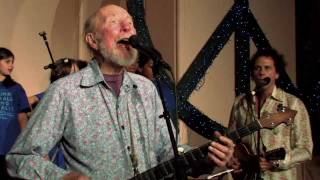 Pete Seeger with Take Me to the River Community Chorus [upl. by Tracee945]