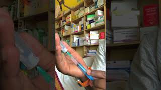 Iv injection 💉 shortsvideo youtubeshorts docterlufe docterlife👨🏻‍⚕️ [upl. by Etnauq]