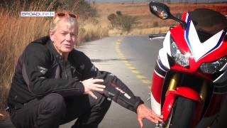 Honda Fireblade SP 2015 2WheelsTV [upl. by Schafer330]