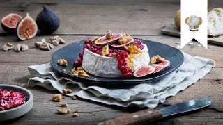 Gebackener Camembert I Rezept mit Beeren Nüssen und Feigen  EDEKA [upl. by Redle]