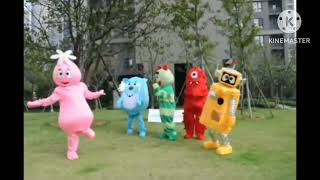 Yo Gabba Gabba Mascots Show Foofa Mascot Brobee Mascot Muno Mascot Toodee Mascot Plex Mascot [upl. by Nylauqcaj]