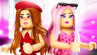 VIRAMOS ADULTAS RESPONSÁVEIS no ROBLOX Fashion Famous [upl. by Widera]