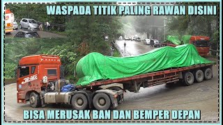 Waspada Titik Paling Rawan Jaya Habil Dayon Bantu Selamatkan Mobil Etios Valco di Sitinjau Lauik [upl. by Ocirema141]