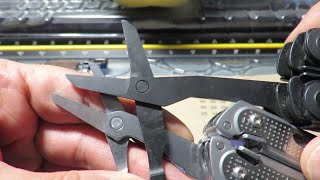 Leatherman SURGE vs FREE P4  Scissors Battle [upl. by Kriste12]