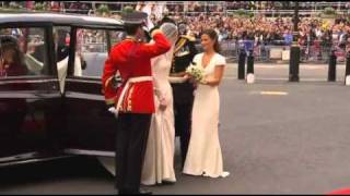 KATE MIDDELTON VESTITO LA SPOSA ARRIVA A WESTMINSTER PER LE NOZZE REALI CON WILLIAM [upl. by Akiam]