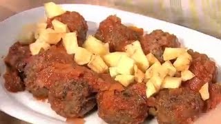 RECETA DE ALBONDIGAS EN SALSA CON PATATAS FRITAS  COCINA HALAL [upl. by Mendelsohn]