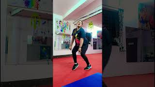 Badi katil hasenayoutubeshorts youtubevideos viralvideo viralshorts bollywood bsongdance 🕺🕺🥰 [upl. by Combe]