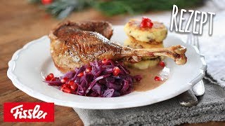 Leckeres Weihnachtsessen Knusprige Gänsekeule mit Rotkohl kochen [upl. by Nudd936]