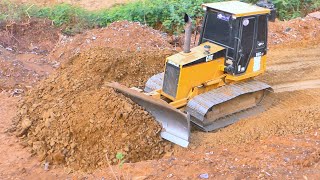 Great Moment First Step Floor Missing Under Builder By Bulldozer CAT D4C And Truck 25T [upl. by Ulland]