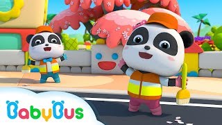 Los Pequeños Limpiadores  Canción Infantil  Oficios y Profesiones Para Niños  BabyBus [upl. by Arihat]