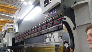 How is the accuracy of Accurl CNC Press Brake Backguage and Bending [upl. by Jory]