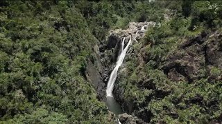 Fenêtre sur lOutremer  NouvelleCalédonie  la cascade de Ciu [upl. by Cornish932]