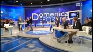 Alessandro Siani alla Domenica Sportiva 28 nov2010 [upl. by Nytsirk]