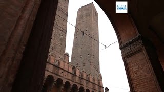 La torre pende e non è a Pisa ma a Bologna messa in sicurezza della Garisenda [upl. by Thor]