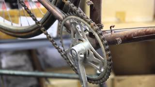 Cottered Crank Removal  Old Raleigh  BikemanforU Tutorial [upl. by Beeson]