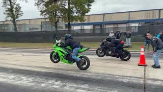 kawasaki ninja zx6r vs honda cbr 600 [upl. by Terr]