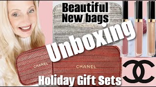 Chanel Holiday gift sets unboxing 2022  Chanel holiday gift set Bag and adding chains [upl. by Nossaj]