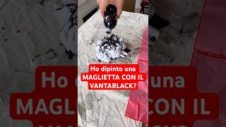 Maglietta con Vantablack challenge esperimento [upl. by Llewen]