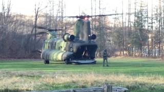 Canadian Forces Chinook Landing [upl. by Stroud287]