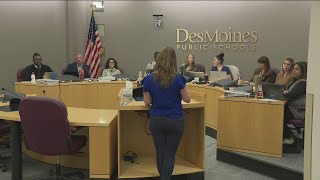 Des Moines school board hears strong support for cell phone ban [upl. by Yorel492]