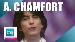 Alain Chamfort quotLa danse cest naturelquot live officiel  Archive INA [upl. by Akers]