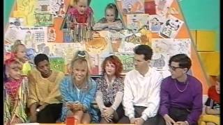 The Primitives  difficult interview for Michaela Strachan [upl. by Atinahs]