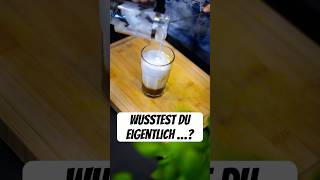 So schäumst du Milch in SEKUNDEN auf ☕✨ tippsundtricks [upl. by Natale]