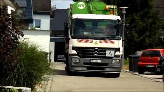 Müllabfuhr Seitenlader leert Mülleimer  German Garbage Truck [upl. by Madaras]