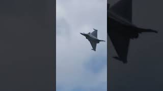 Dassault Rafale Caza sobre Le Bourget Parislikeshare subscribe [upl. by Nylssej]