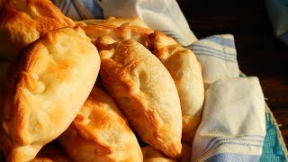 Empanadas de Queso Panceta y Ciruela  CUKit [upl. by Ivek]