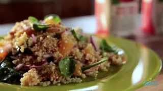 Recette de salade de quinoa aux épinards orange et amandes rôties [upl. by Lehctim]