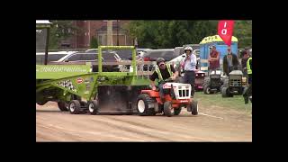 Stock altered 1250lb tractors THEY CAME TO PLAY [upl. by Johnathon]