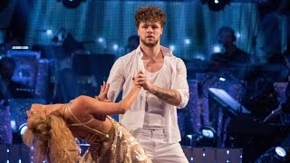 Jay McGuiness amp Aliona Vilani Showdance to Can’t Feel My Face  Strictly Come Dancing 2015 [upl. by Hollis]