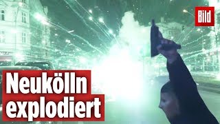 KugelbombenBöller explodiert in Neukölln  SilvesterKrieg in Berlin [upl. by Mada]