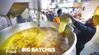 How Sikh Chefs Feed 100000 People At The Gurudwara Bangla Sahib Temple In New Delhi India [upl. by Morey]